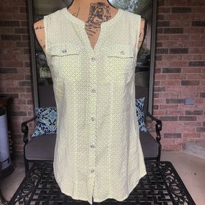 GH Bass & Co Sleeveless Button Front Blouse